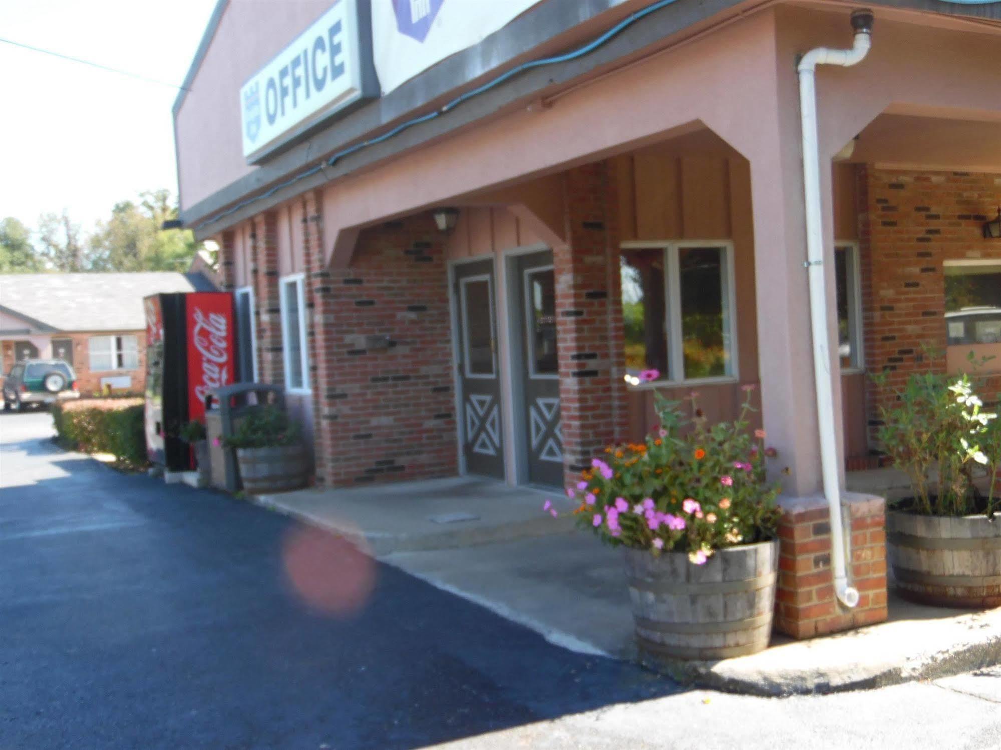 Red Roof Inn Georgetown, Ky ภายนอก รูปภาพ